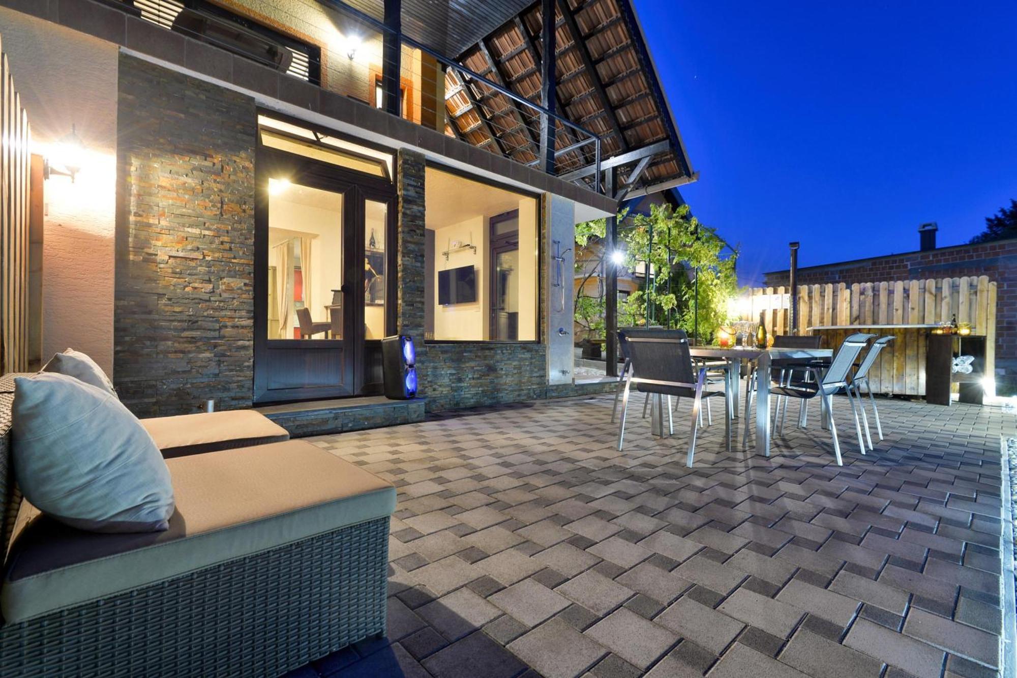 Jura'S Wellness House - Happy Rentals Biskupec Zelinski Exterior foto